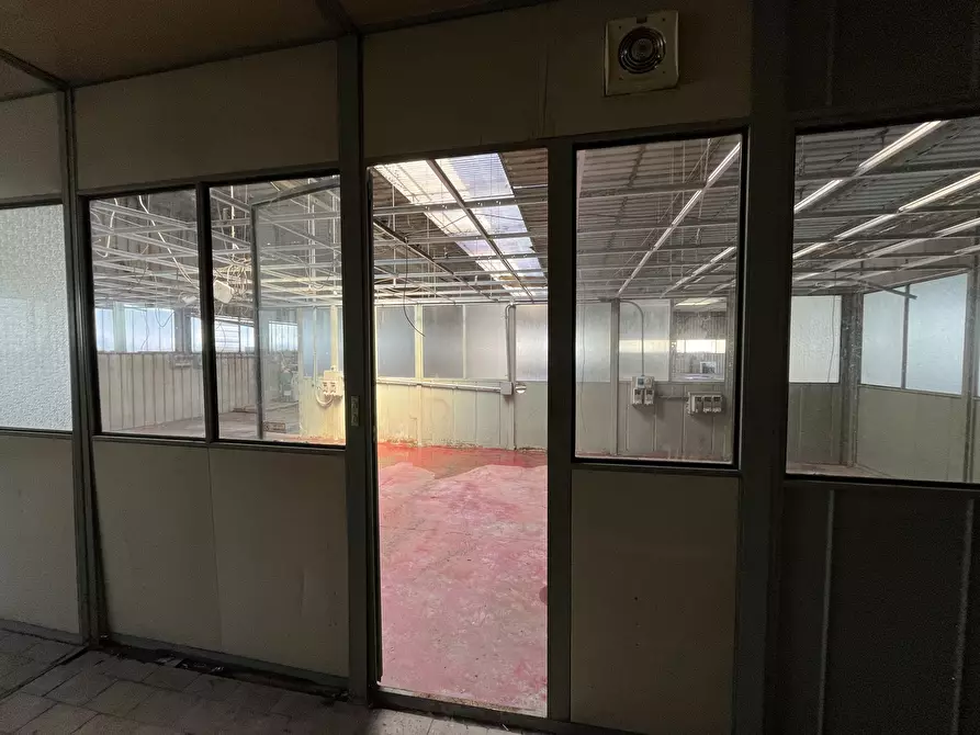 Immagine 5 di Capannone industriale in vendita  in Via Tortona 21 a Vigevano