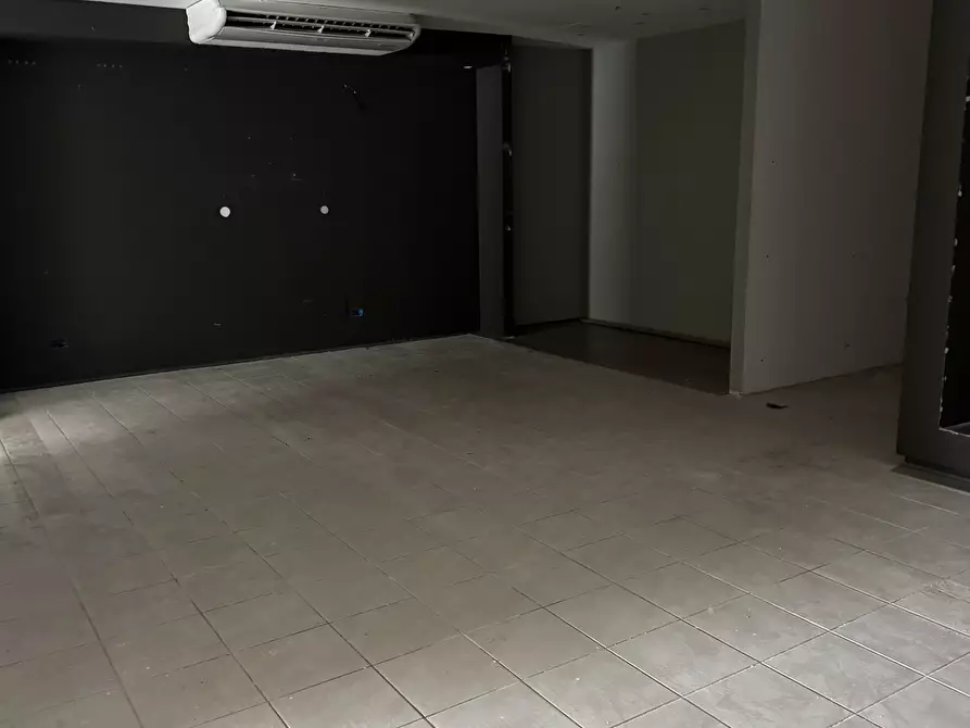 Immagine 19 di Locale commerciale in affitto  in via Codognino 12 a Cornegliano Laudense