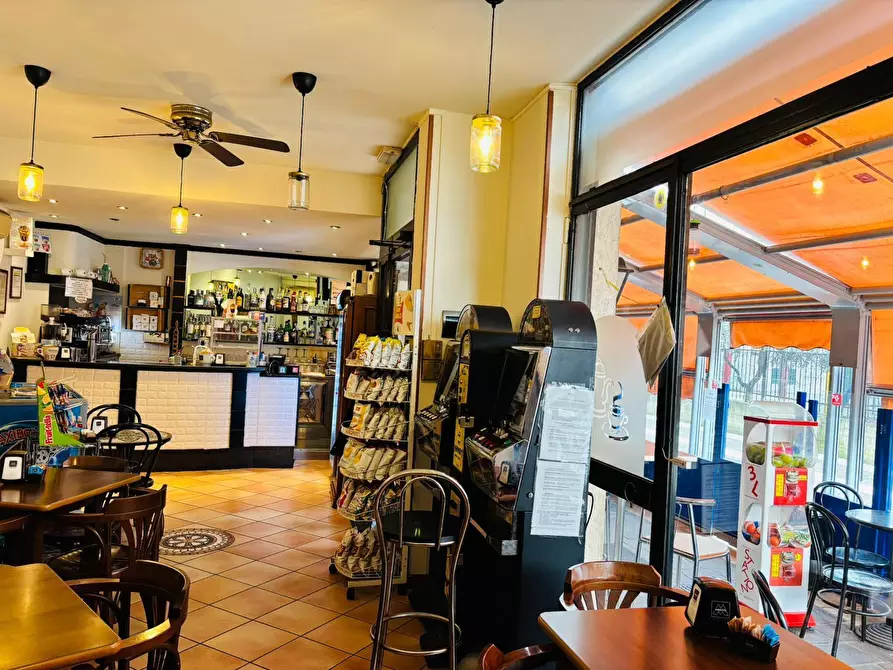 Immagine 2 di Bar / Ristorante in vendita  in Via San Giovanni Bosco 24 a Tavazzano Con Villavesco