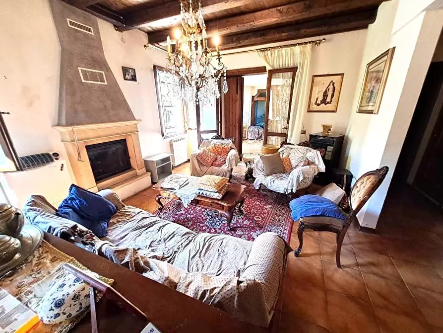 Immagine 3 di Porzione di casa in vendita  a Rovigo