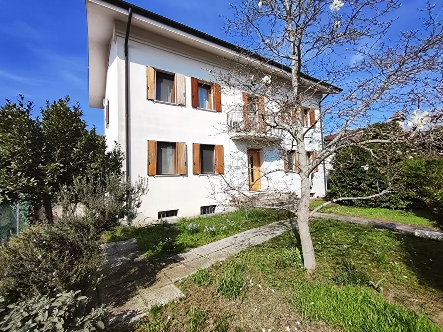 Immagine 1 di Casa indipendente in vendita  a Pontecchio Polesine