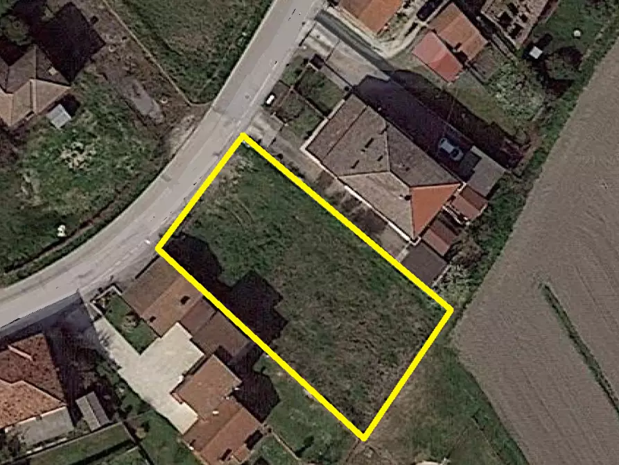 Immagine 2 di Terreno industriale in vendita  a Ceregnano