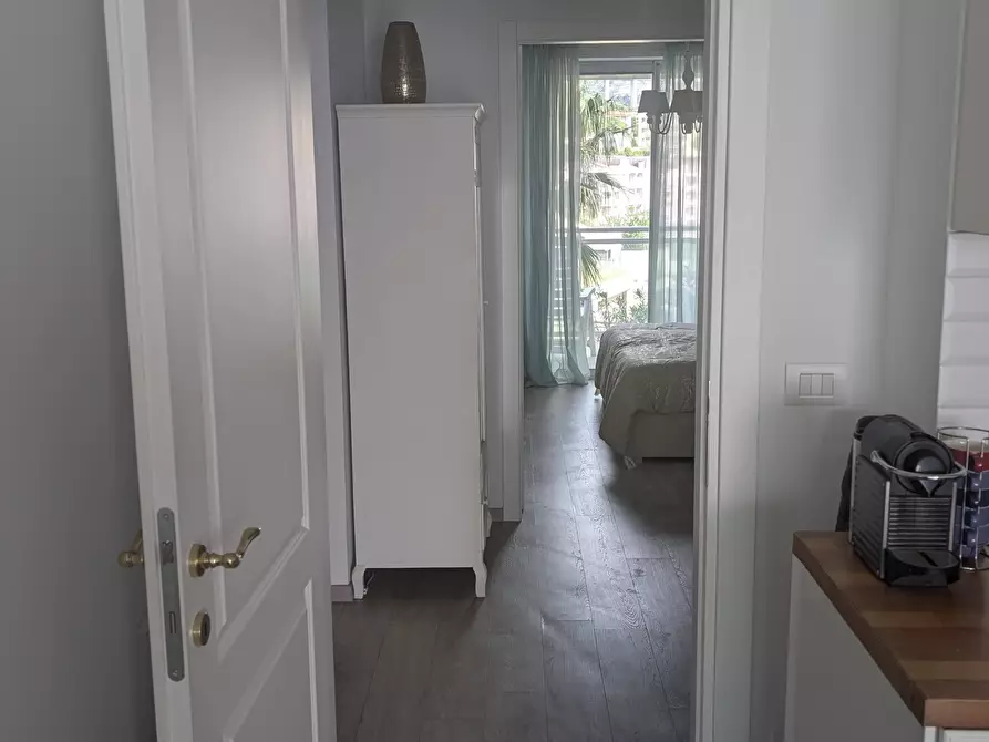 Immagine 10 di Bilocale in vendita  in Via Privata Serenella 34 a San Remo