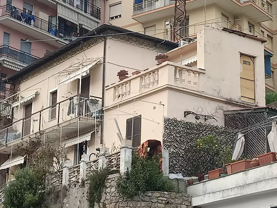 Immagine 2 di Casa indipendente in vendita  in Via Dante Alighieri 53 a San Remo