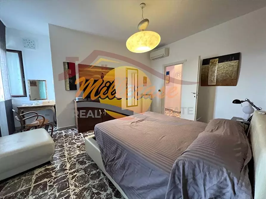 Immagine 9 di Quadrilocale in vendita  in Viale Teracati a Siracusa