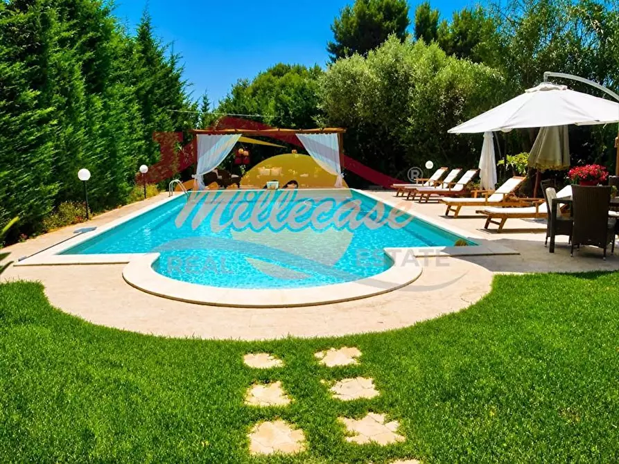Immagine 1 di Casa bifamiliare in vendita  in Traversa Sinerchia a Siracusa