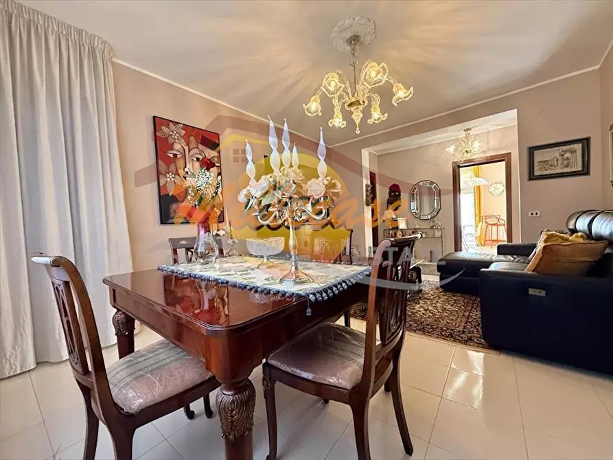 Immagine 22 di Pentalocale in vendita  in VIA ACHILLE ADORNO a Siracusa