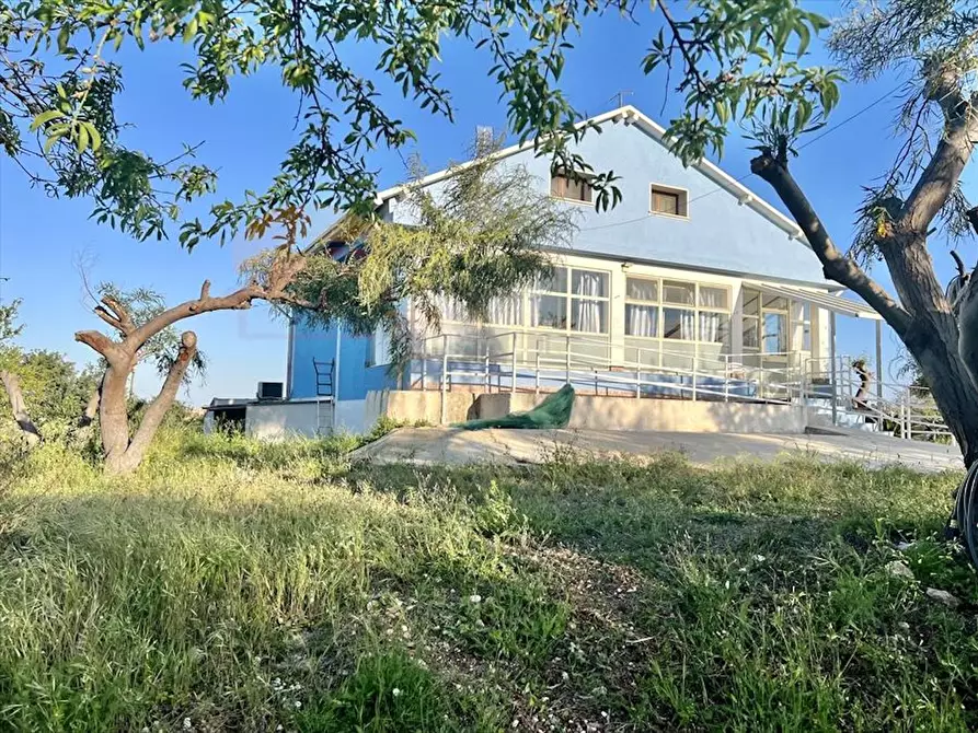 Immagine 27 di Villa in vendita  in Via Brancati a Melilli