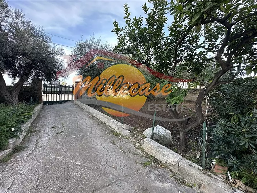 Immagine 3 di Villa in vendita  in Via Franca Maria Gianni a Siracusa