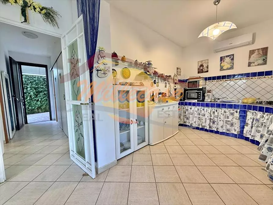 Immagine 8 di Villa in vendita  in Viale dei Lidi a Siracusa