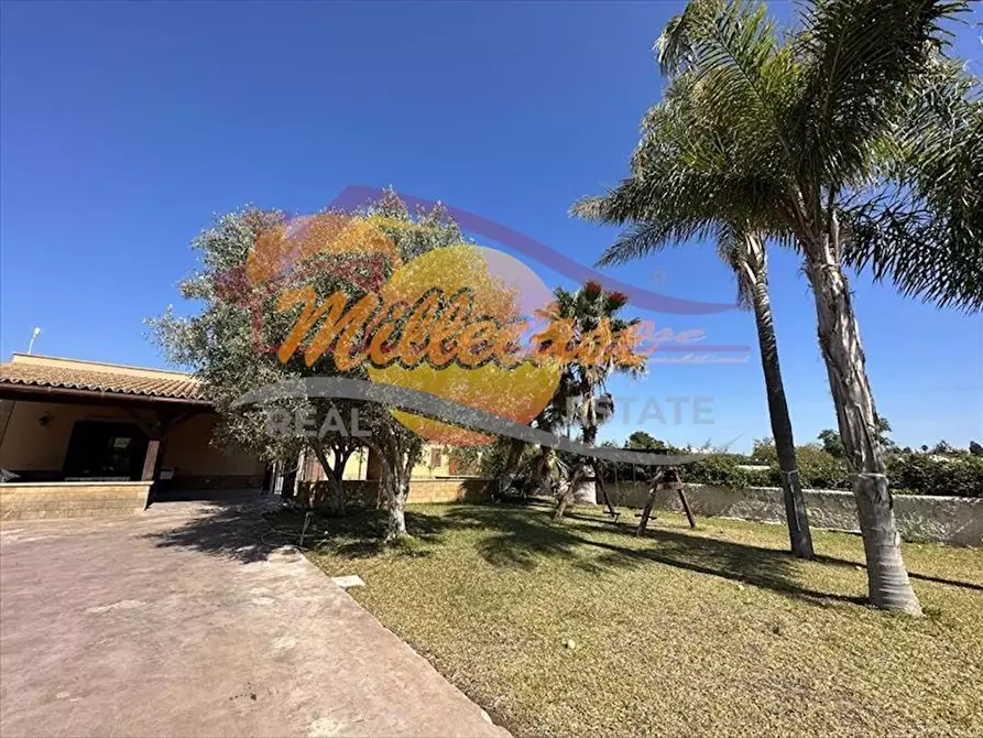 Immagine 4 di Villa in vendita  in VIA ISOLE DELLA SONDA a Siracusa