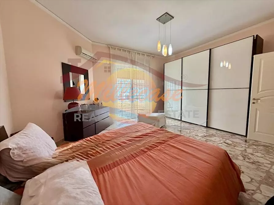 Immagine 2 di Pentalocale in vendita  in Viale Santa Panagia a Siracusa