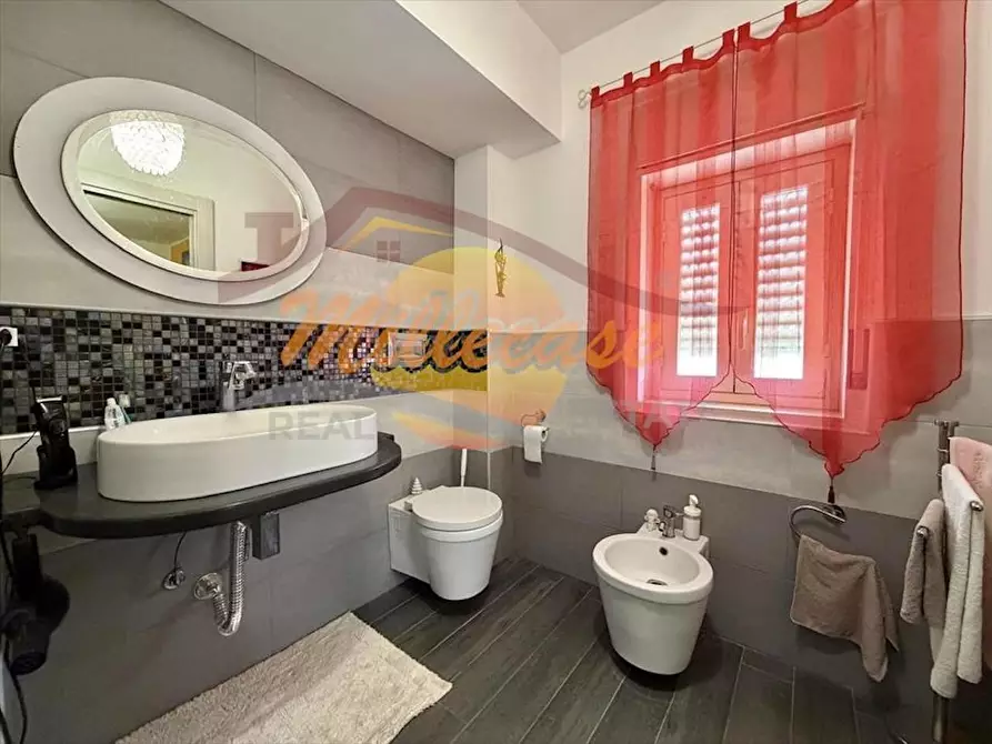 Immagine 19 di Trilocale in vendita  in Via Vincenzo Boscarino a Siracusa