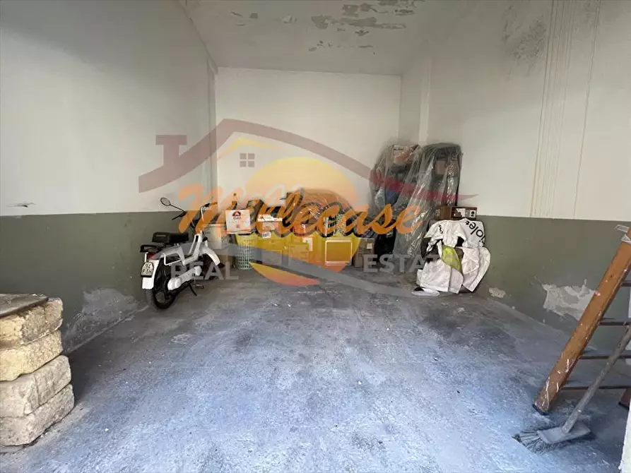 Immagine 4 di Garage in vendita  in VIA PATERNO' a Siracusa