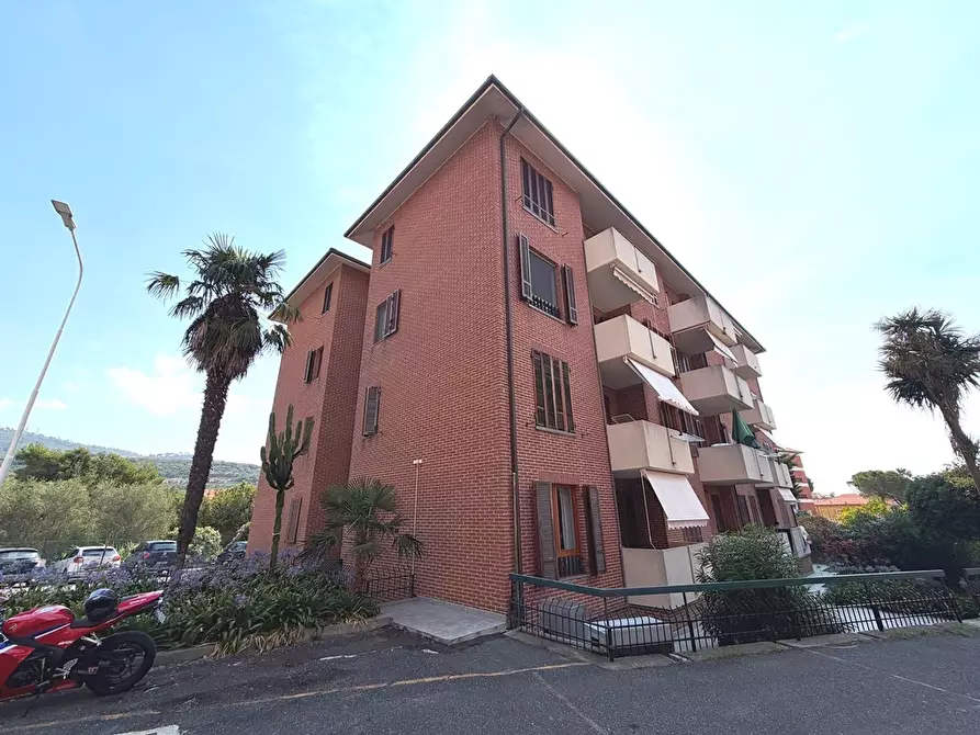 Immagine 31 di Bilocale in vendita  in Via del Carrubo 6 a San Bartolomeo Al Mare