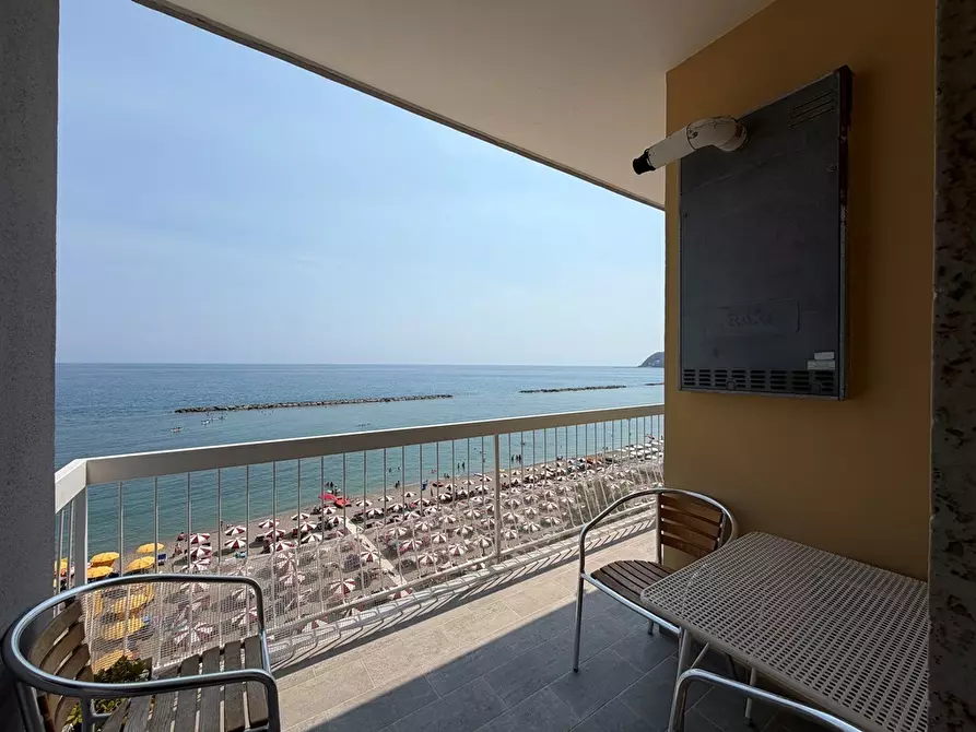 Immagine 3 di Trilocale in vendita  in Via Sicilia 37 a San Bartolomeo Al Mare