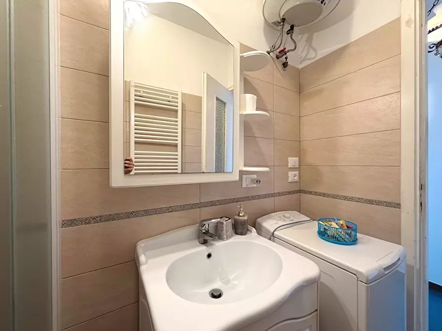 Immagine 3 di Bilocale in vendita  in Via Aurelia 82 a San Bartolomeo Al Mare