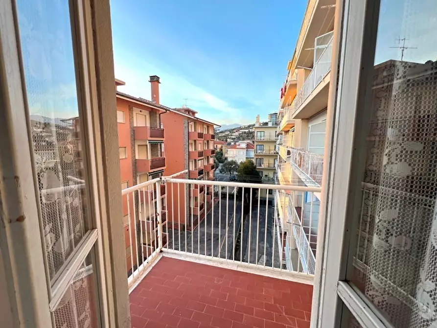 Immagine 50 di Bilocale in affitto  in Via Malta 5252 a San Bartolomeo Al Mare