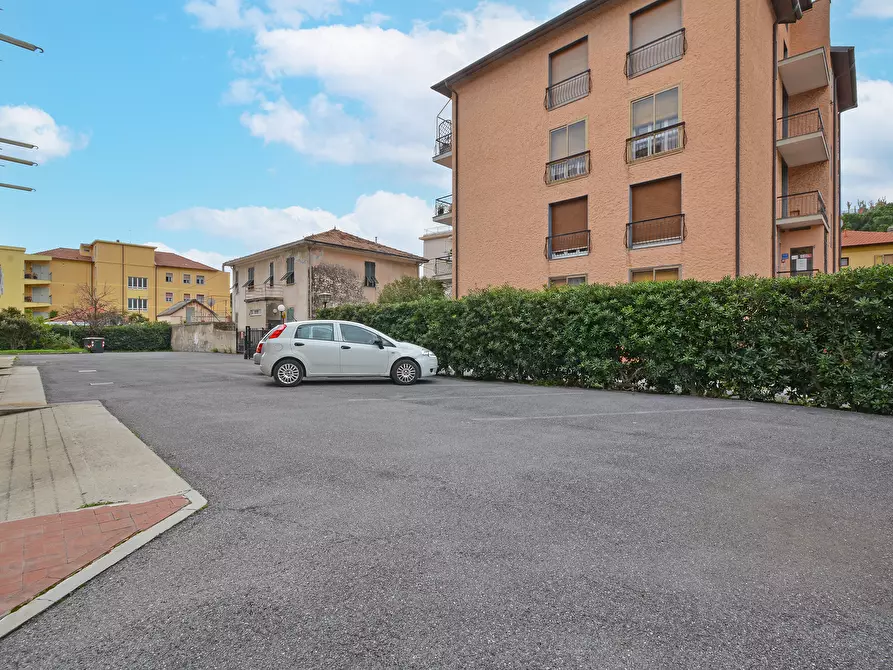 Immagine 30 di Attico in vendita  in Via Roma a San Bartolomeo Al Mare