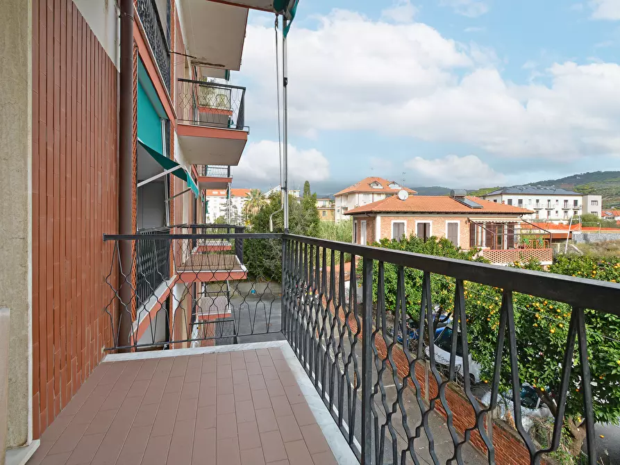 Immagine 33 di Appartamento in affitto  in via aurelia 70 a San Bartolomeo Al Mare