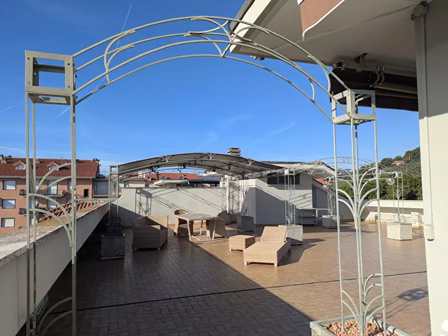 Immagine 2 di Attico in vendita  in Viale Europa 5 a San Bartolomeo Al Mare