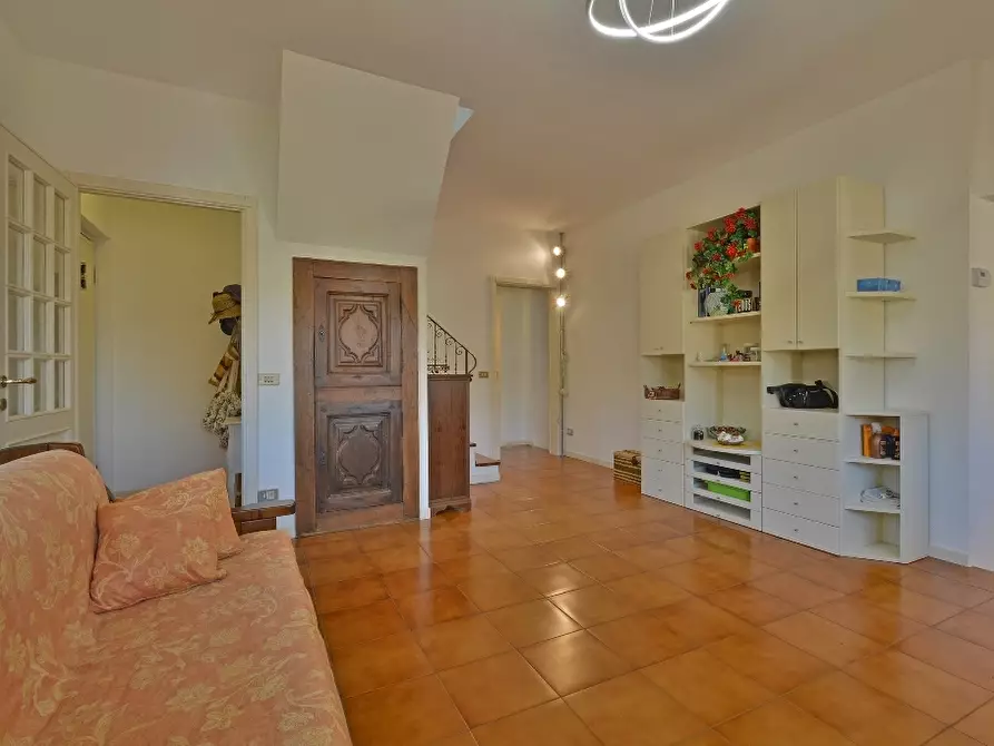 Immagine 12 di Quadrilocale in vendita  in Piazza Sant'Anna 1 a San Bartolomeo Al Mare