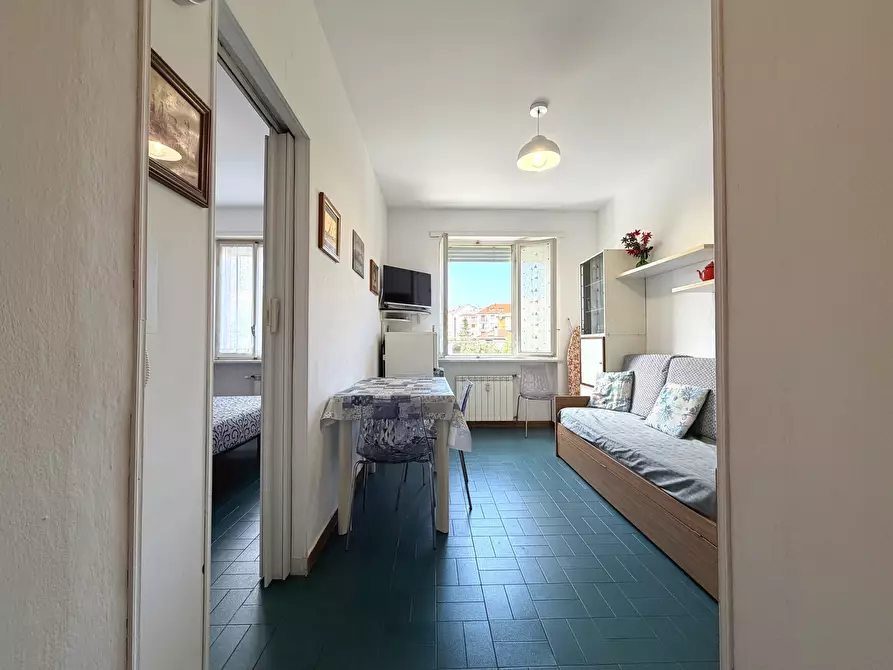Immagine 25 di Bilocale in vendita  in Via Aurelia 82 a San Bartolomeo Al Mare