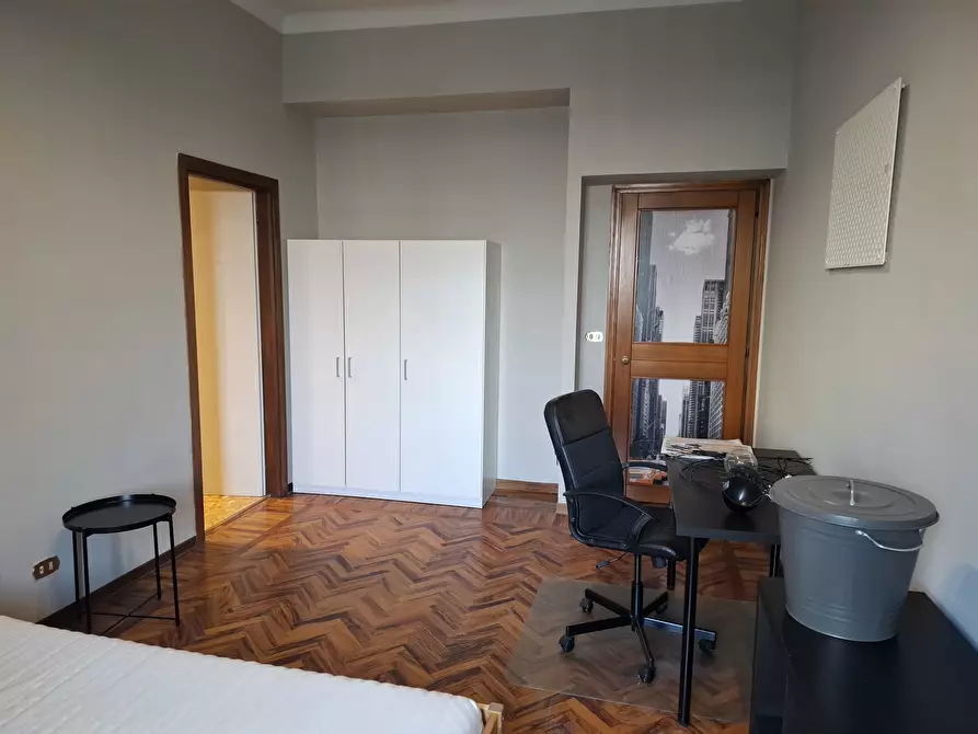 Immagine 12 di Pentalocale in affitto  in VIA RIBET 5 a Torino