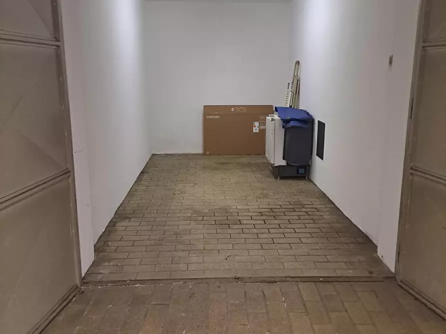 Immagine 25 di Bilocale in affitto  in VIA COSMO 6 a Torino