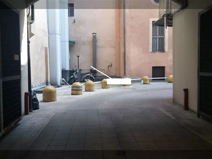 Immagine 1 di Garage in affitto  in Via Palazzo di Città 9 bis/C a Torino