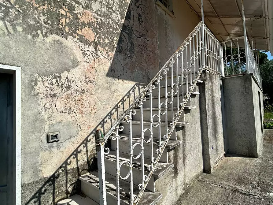 Immagine 22 di Casa indipendente in vendita  a Sarzana