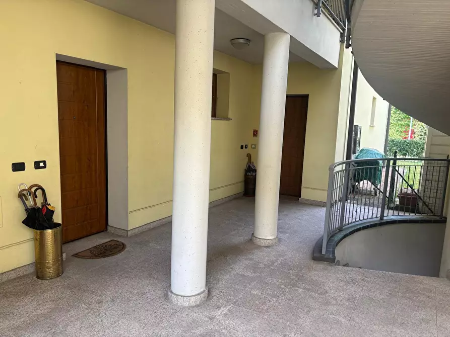 Immagine 35 di Bilocale in vendita  a Parma