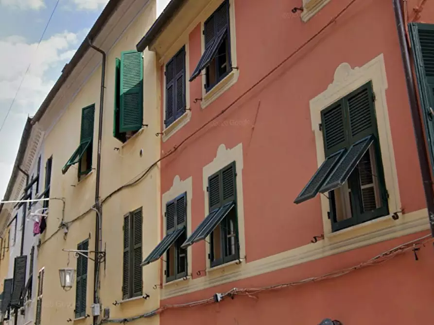 locale commerciale in affitto a Sarzana