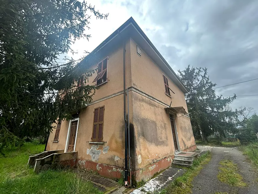 Immagine 9 di Casa bifamiliare in vendita  a Sarzana