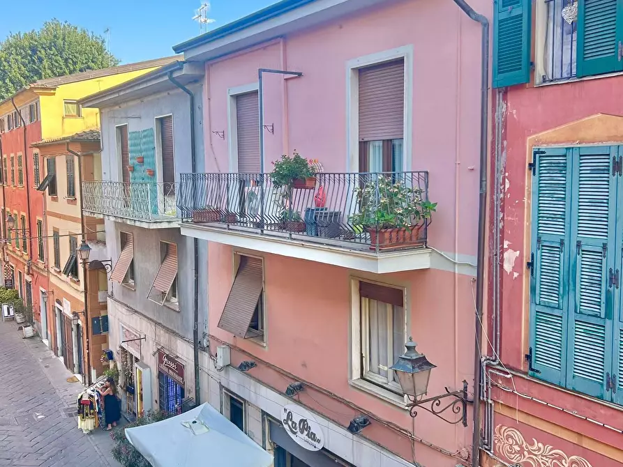 Immagine 6 di Quadrilocale in vendita  a Sarzana