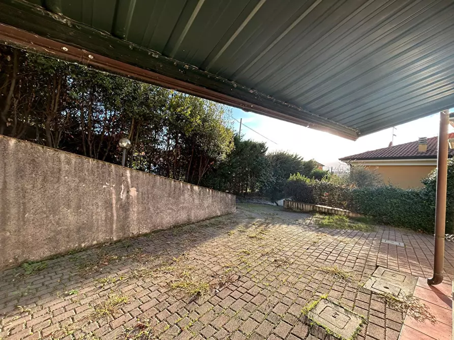 Immagine 29 di Villa in vendita  a Sarzana