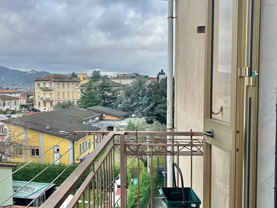 Immagine 5 di Pentalocale in vendita  a Sarzana