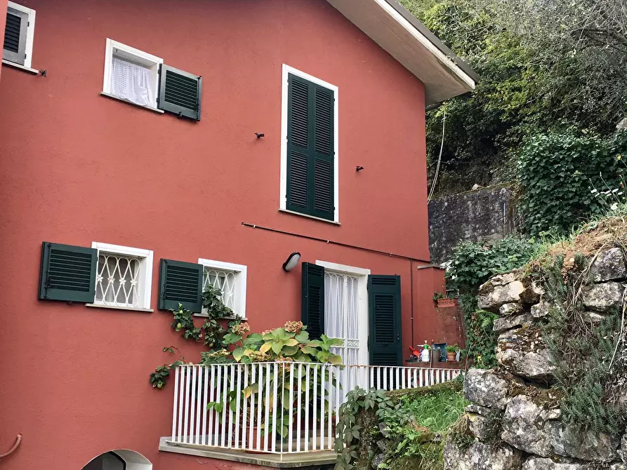 Immagine 2 di Monolocale in vendita  a Ameglia