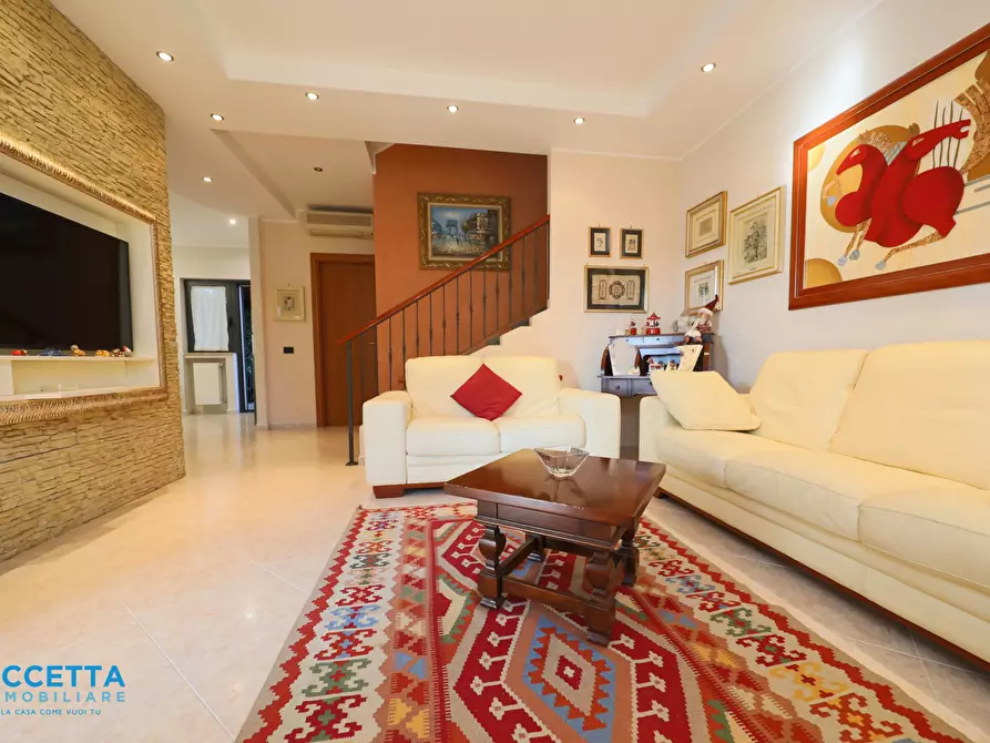 Immagine 10 di Villa in vendita  in Via Cantoni 20 a Taranto