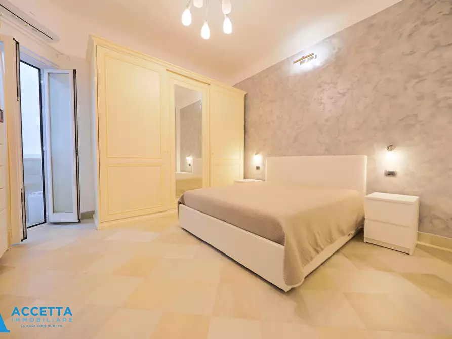 Immagine 10 di Trilocale in vendita  in Via Diego Peluso 38 a Taranto