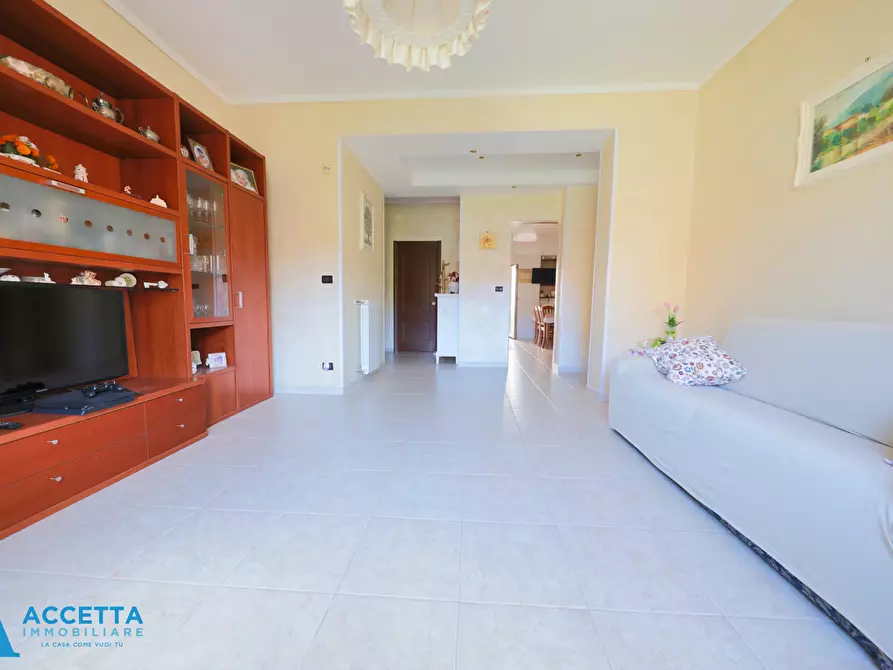 Immagine 22 di Trilocale in vendita  in Via Dante Alighieri 105 a Taranto