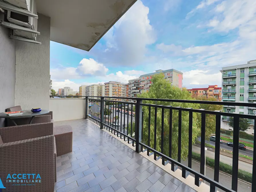 Immagine 8 di Trilocale in vendita  in Corso Italia 370 a Taranto