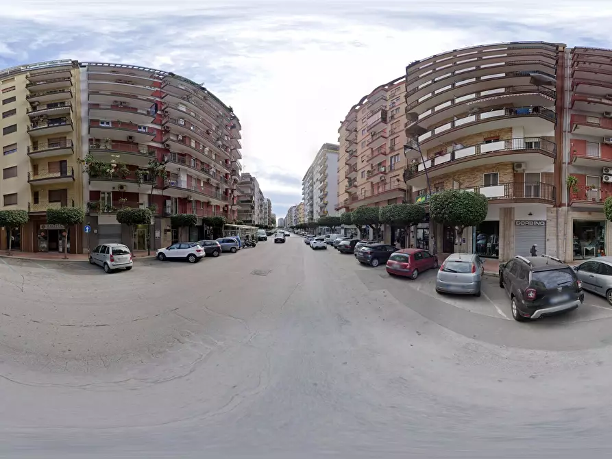 Immagine 26 di Trilocale in vendita  in Viale Liguria 27 a Taranto