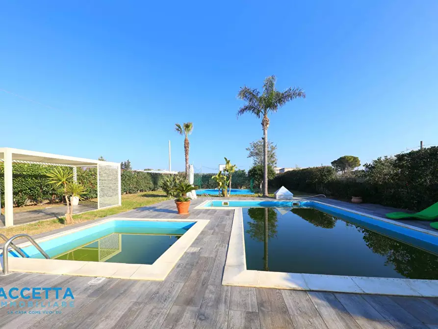 Immagine 5 di Villa in vendita  in via Sequoie a Leporano