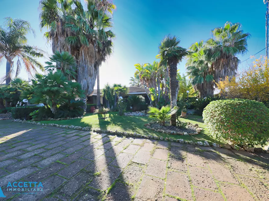 Immagine 20 di Villa in vendita  in Via Trascine 1 a Taranto