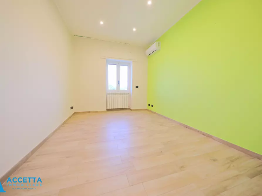 Immagine 19 di Trilocale in vendita  in Via Gattucci 13 a Taranto