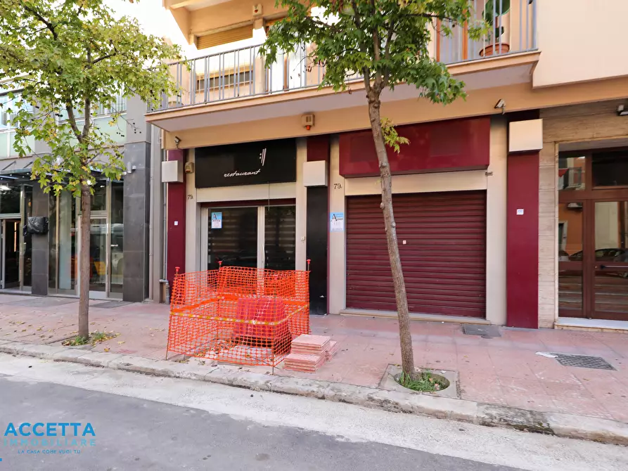 Immagine 15 di Locale commerciale in affitto  in Corso Umberto I 79 a Taranto