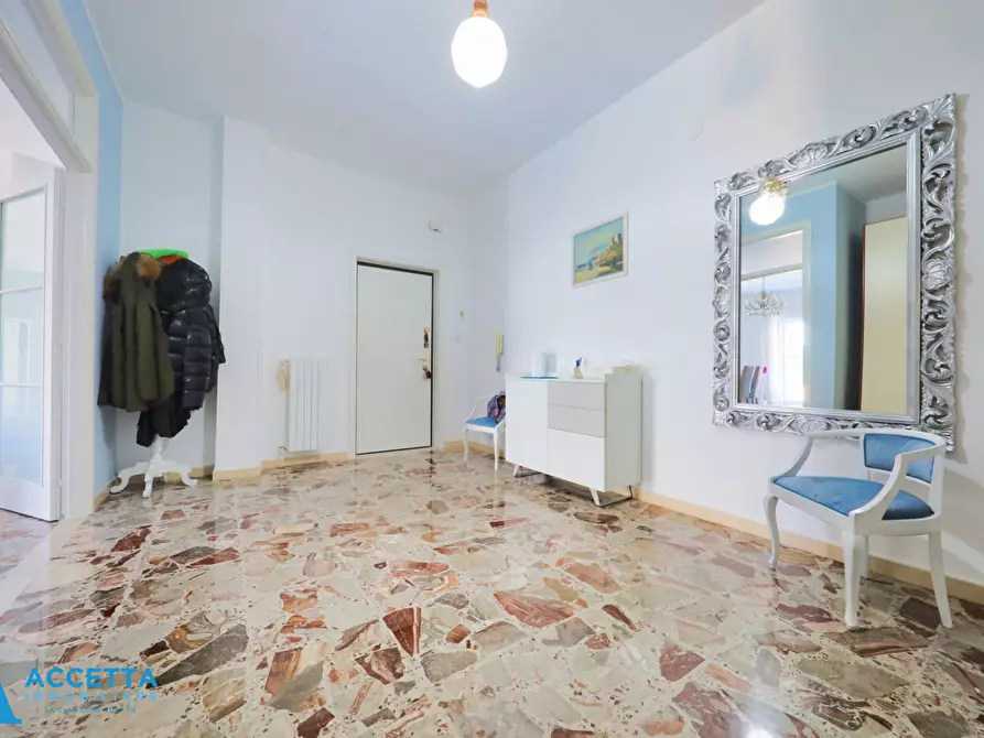 Immagine 20 di Trilocale in vendita  in Via Istria 30 a Taranto