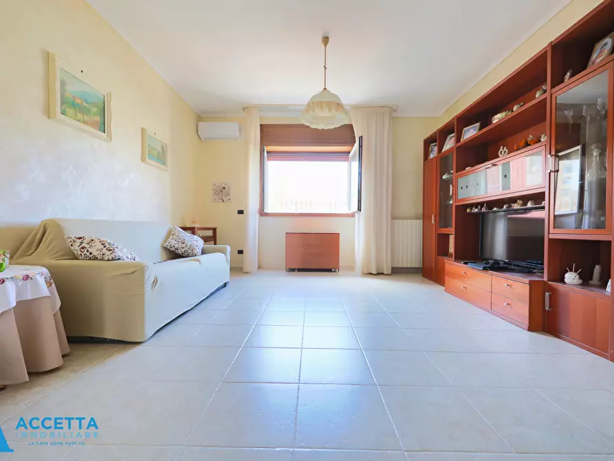 Immagine 23 di Trilocale in vendita  in Via Dante Alighieri 105 a Taranto