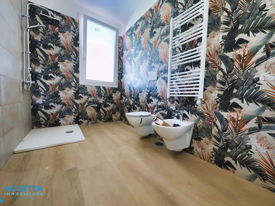 Immagine 15 di Villa in vendita  in Via Lorenzo il Magnifico a Taranto